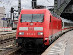 Baureihe 101 der |DBAG| mit |IC| in @kk;