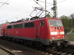 Baureihe 111 der |DBAG| mit Doppelstockwagen im |Bf| @keit;