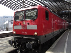 Baureihe 112 der |DBAG| mit Doppelstockwagen in @kk;