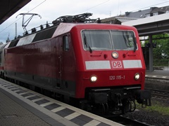 Baureihe 120 der |DBAG| mit |IC| in @kko;