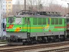 Baureihe 142 der |EGP| nahe des |Hp| Berlin Greifswalder Straße