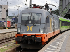Baureihe 182 von Hectorrail mit Flixtrain-Wagen in @kk;