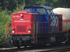 Baureihe 203 von |SBB| Cargo bei der Durchfahrt mit Güterzug im |Bf| @kdo;