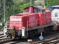 Baureihe 296 der |DBAG| mit Güterzug in @am;