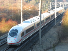 Velaro D auf der Schnellfahrstrecke Köln-Rhein/Main
								kurz hinter dem Nordwestportal des Güntherscheidtunnels, Fahrtrichtung Köln