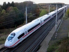 Velaro D bei einer Testfahrt auf der Schnellfahrstrecke Köln-Rhein/Main
								kurz vor dem Nordwestportal des Güntherscheidtunnels, Fahrtrichtung Frankfurt