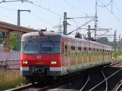 Baureihe 420 der |DBAG| (S-Bahn Köln) im |Bf| @ksib;