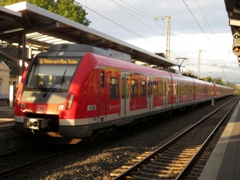 Baureihe 430 der |DBAG| (S-Bahn Rhein-Main) im |Bf| @fhoe;