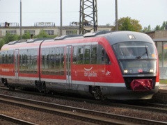Desiro Classic der |DBAG| (Elbe-Saale-Bahn) im |Bf| @lk;