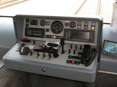 Führerstand der Baureihe 670
