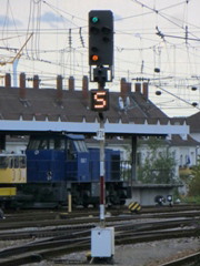 |Asig| P24 von @rk; (Richtungsanzeiger: S → südliche Linie nach Durlach)
