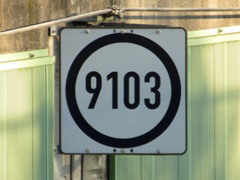 LZB-Blockkennzeichen auf der Schnellfahrstrecke Köln-Rhein/Main nahe des Nordportals des Siegauentunnels bei Siegburg