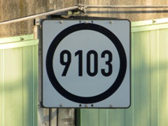 LZB-Blockkennzeichen auf der Schnellfahrstrecke Köln-Rhein/Main nahe des Nordportals des Siegauentunnels bei Siegburg